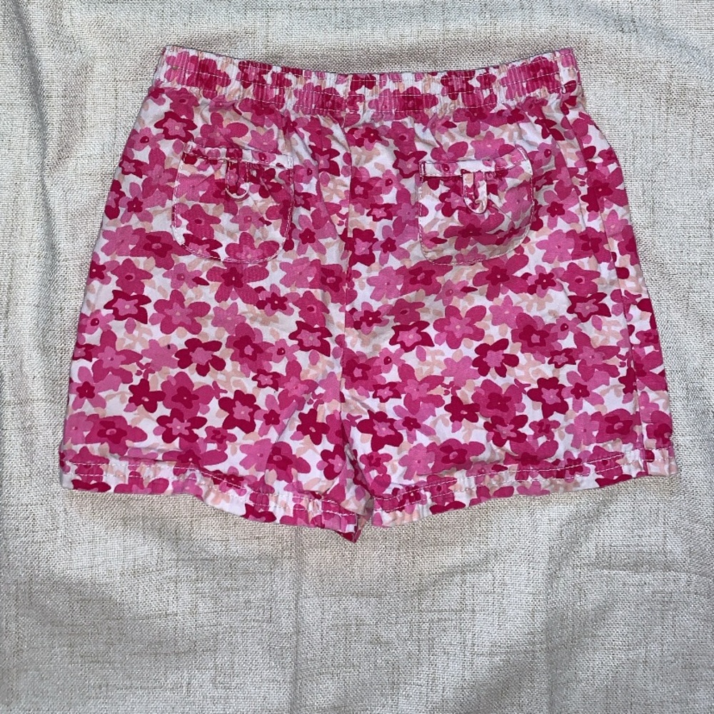 Faded Glory 4T pink little girl floral shorts with pocket detailing on the front
